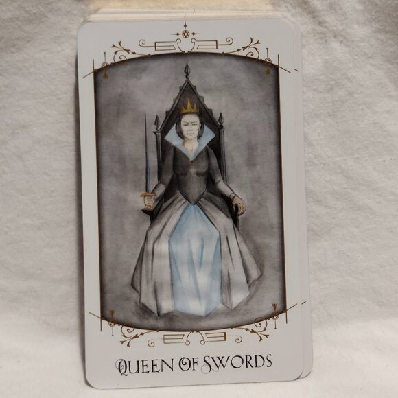 Insight Tarot - Picture 10 of 14